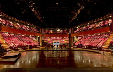 Halle aux Grains - Centre d'exposition
